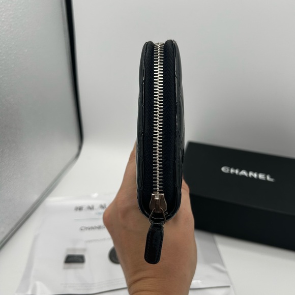 Chanel Patent Leather Black Quilted Organizer Wallet w/ COA - Picture 5 of 11